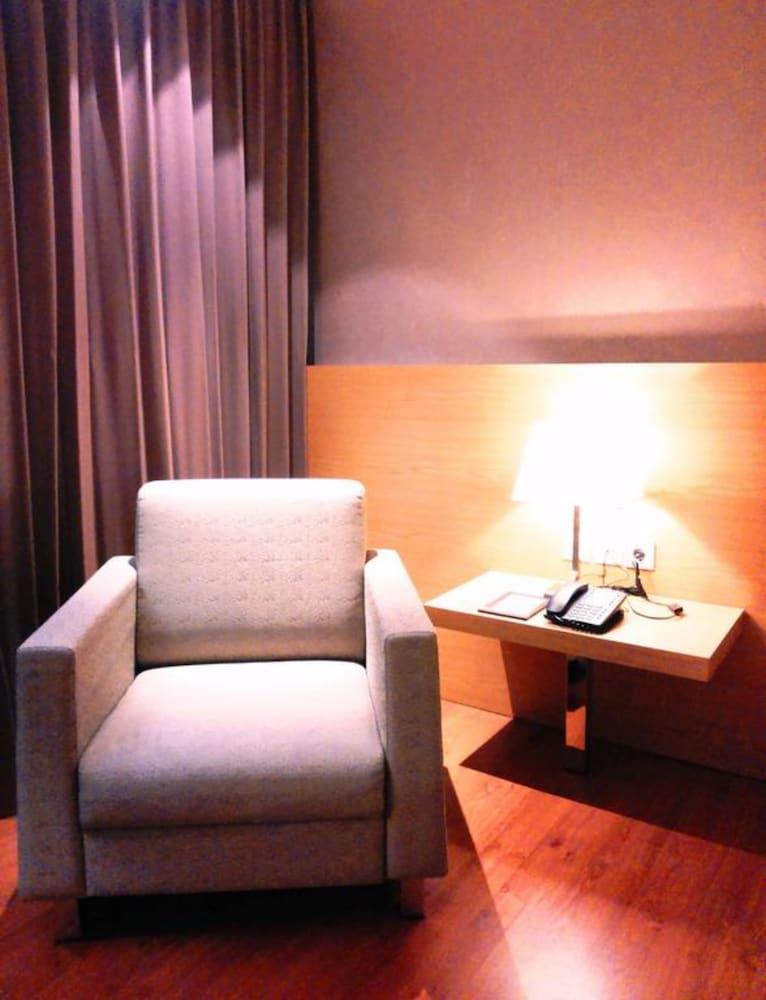 Hotel Santika Premiere Gubeng Surabaja Zewnętrze zdjęcie