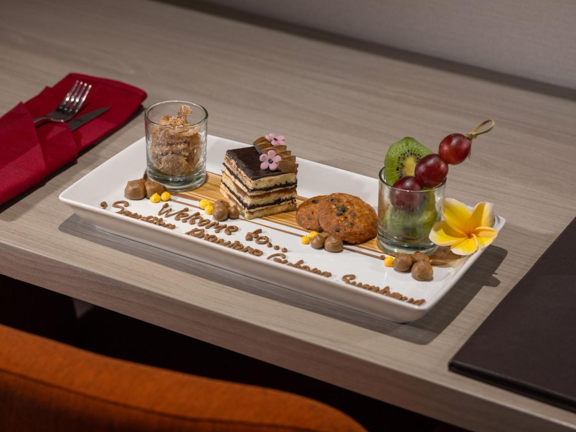 Hotel Santika Premiere Gubeng Surabaja Zewnętrze zdjęcie